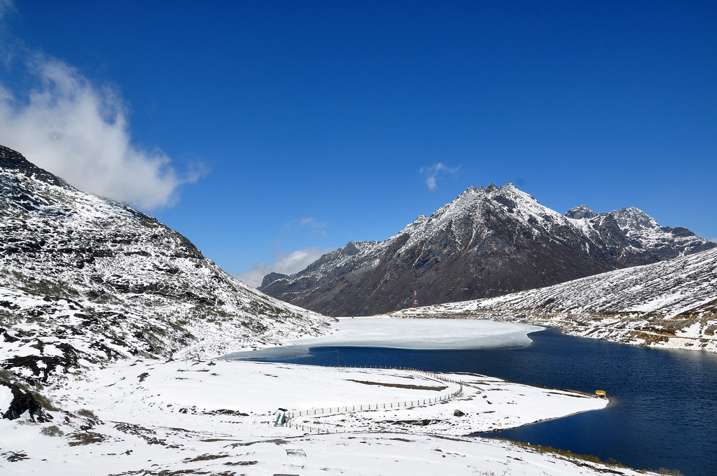 Sela Lake Overview: A Pristine Himalayan Gem